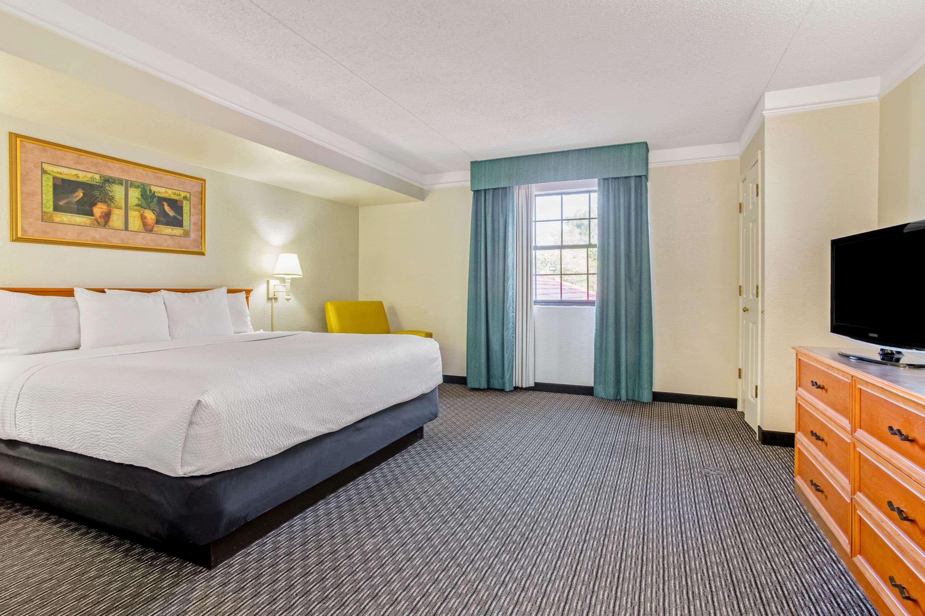 La Quinta Inn By Wyndham Tampa Bay Pinellas Park Clearwater Exterior photo