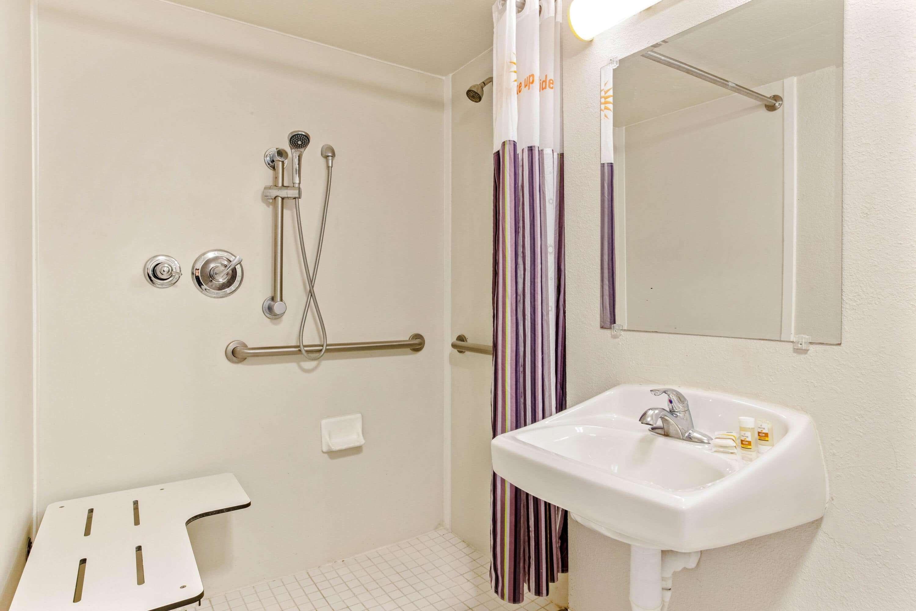 La Quinta Inn By Wyndham Tampa Bay Pinellas Park Clearwater Exterior photo