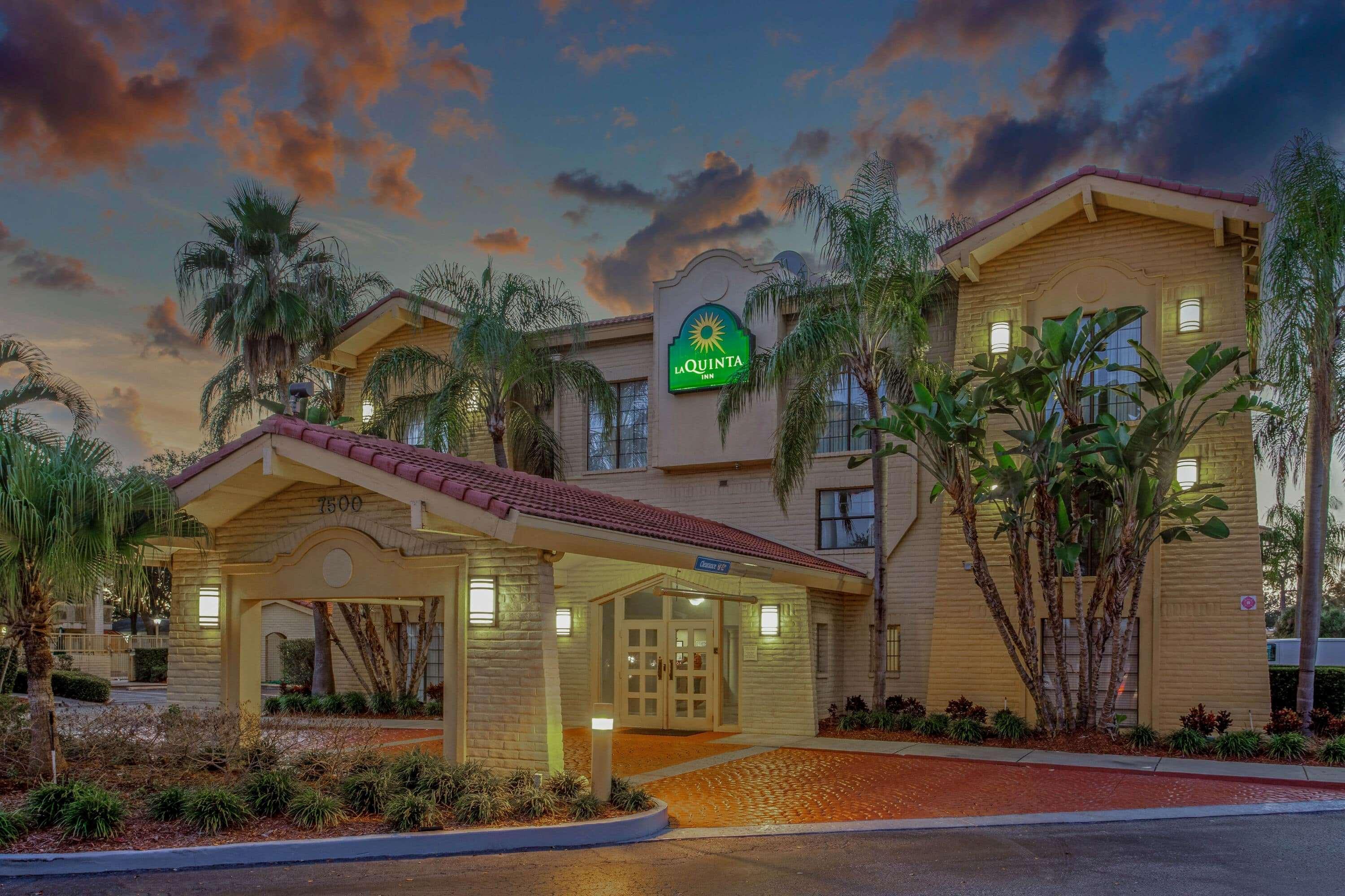 La Quinta Inn By Wyndham Tampa Bay Pinellas Park Clearwater Exterior photo